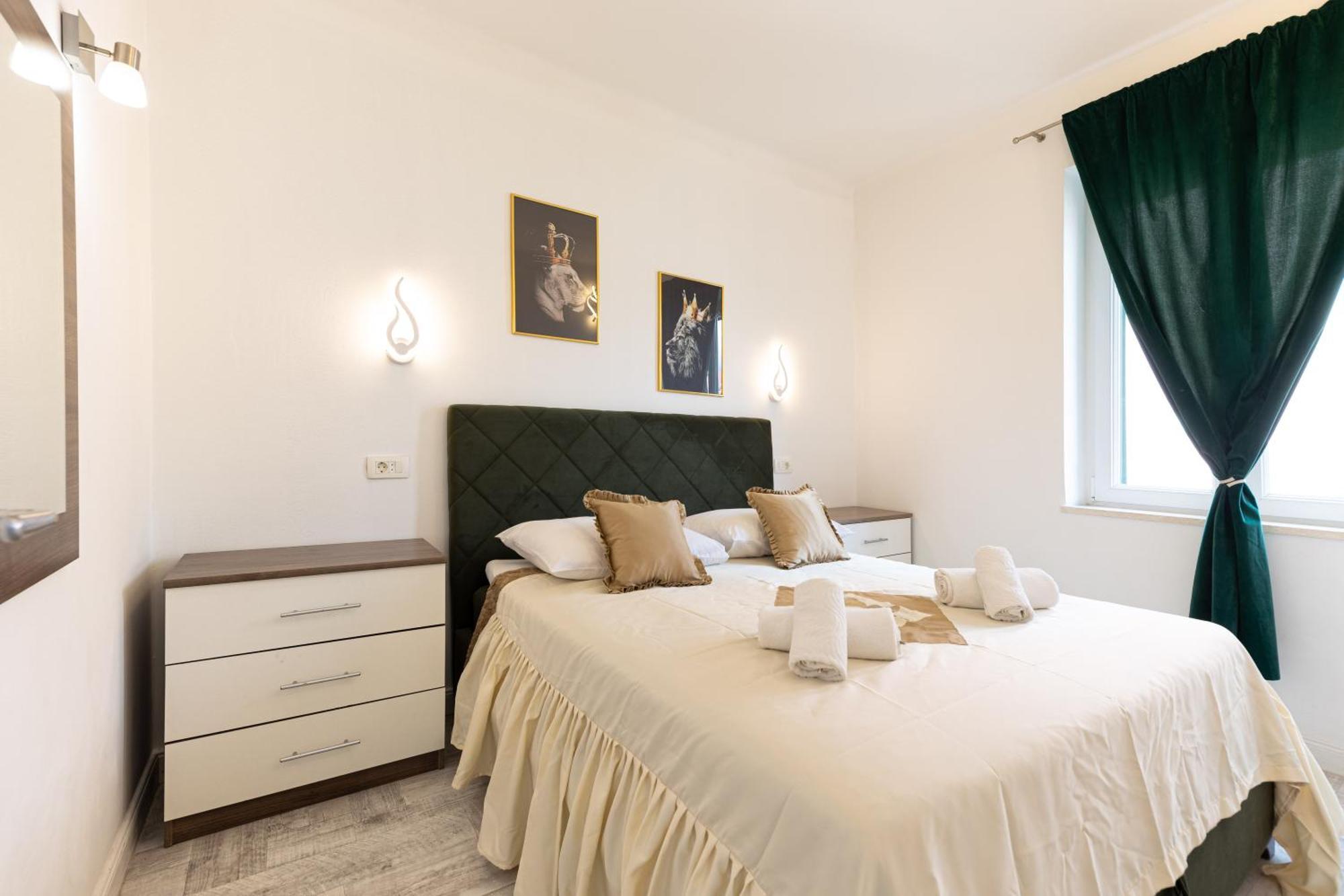 Lions Suites Split Exterior foto